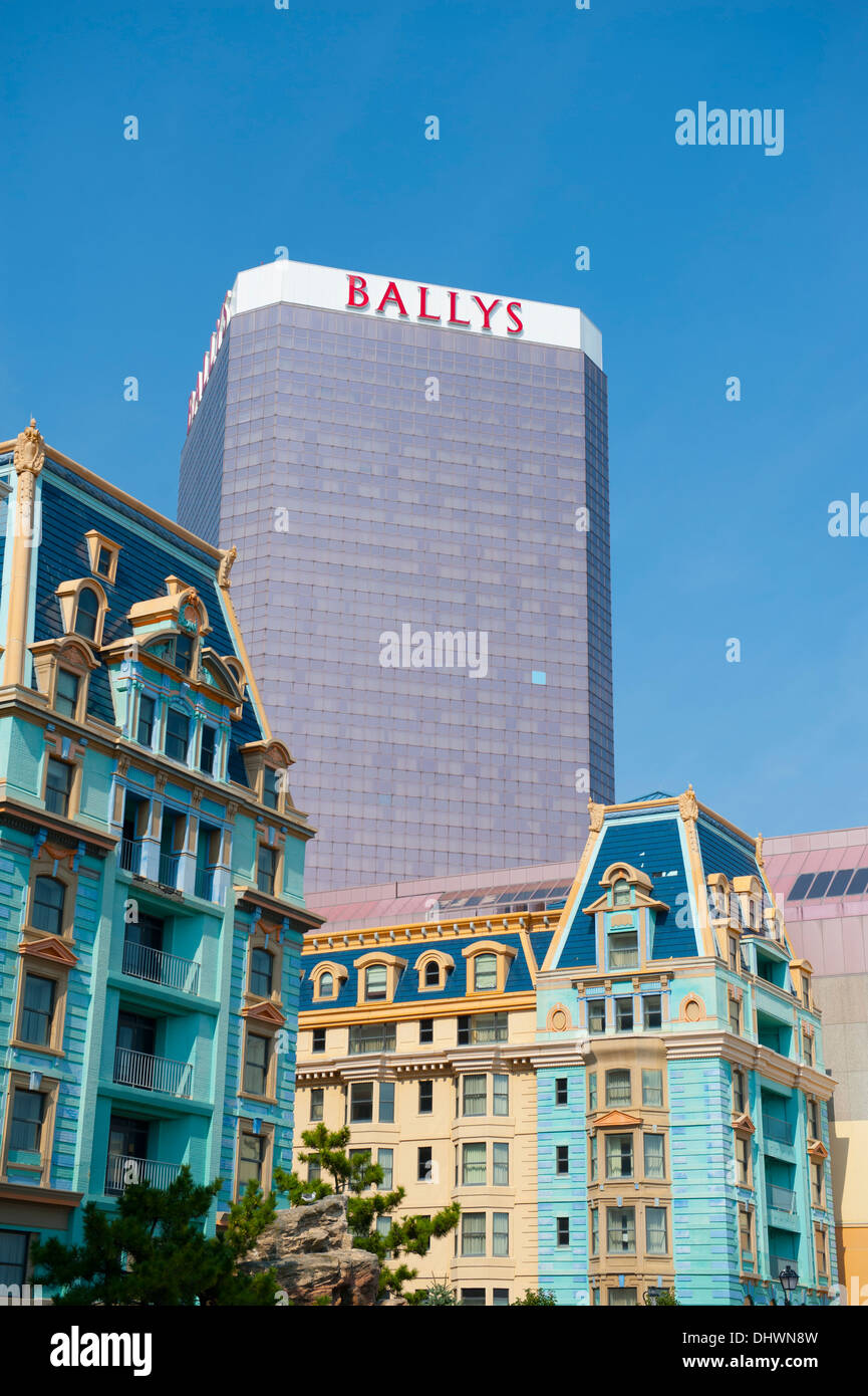 USA America New Jersey NJ N. J. Atlantic City Boardwalk Ballys Casino Hotel Foto Stock
