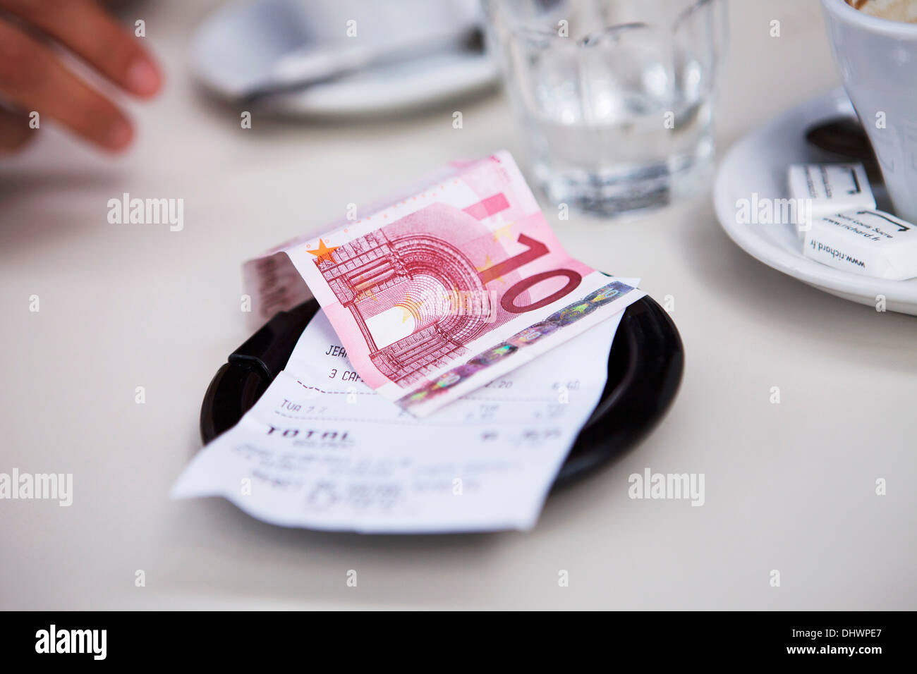 COFFEE SHOP, tavoli all aperto Foto Stock