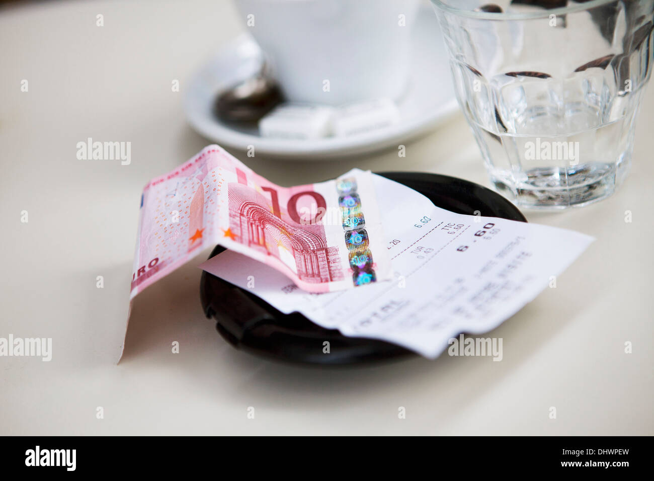 COFFEE SHOP, tavoli all aperto Foto Stock
