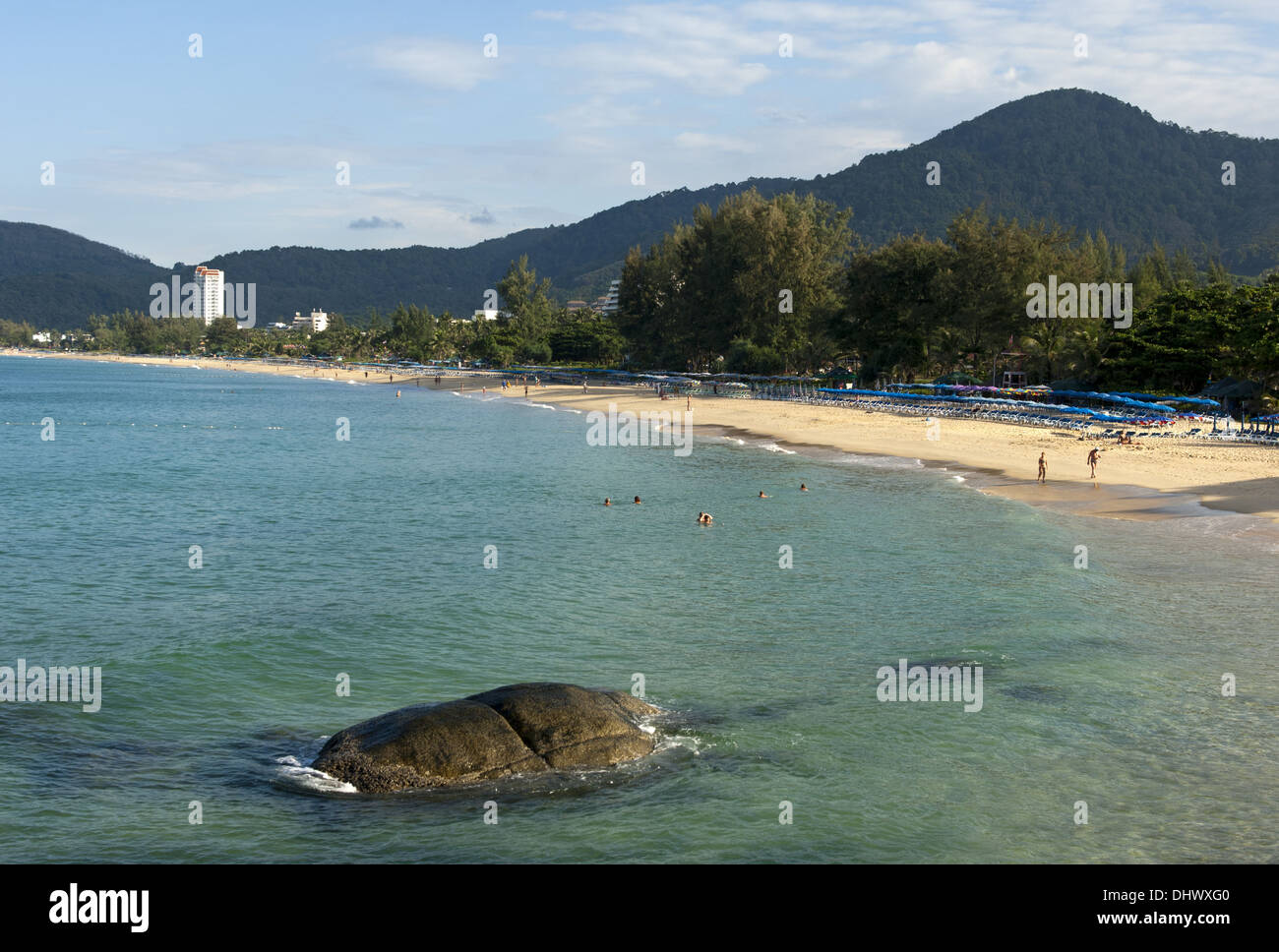 Karon Beach sull'isola di Phuket, Tailandia Foto Stock