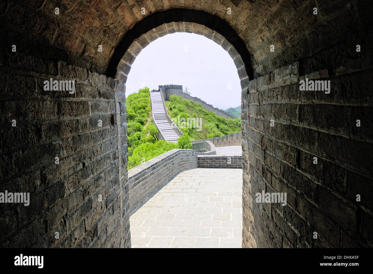 In un arco sulla Grande Muraglia della Cina Foto Stock