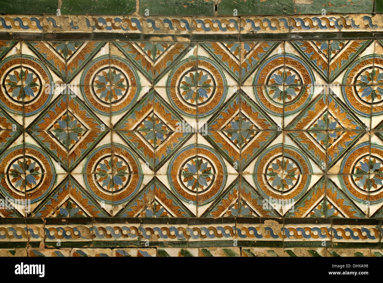 Mosaici di piastrelle nel Real Alcazar di Siviglia Spagna. L'Alcázar di Siviglia o Royal Alcazars di Siviglia". Foto Stock