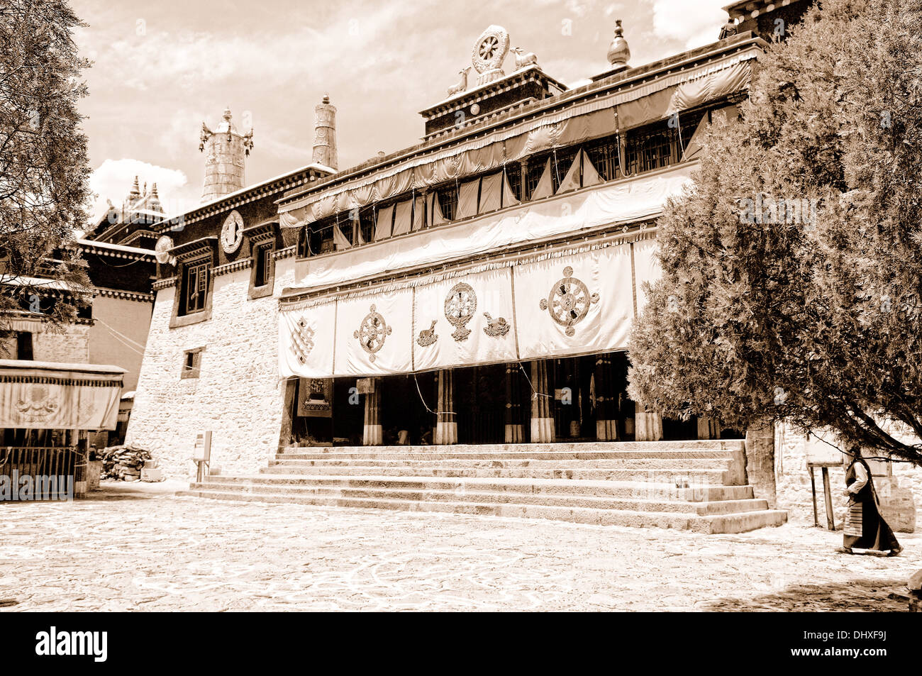 Monastero di Sera Lhasa Tibet seppia Foto Stock