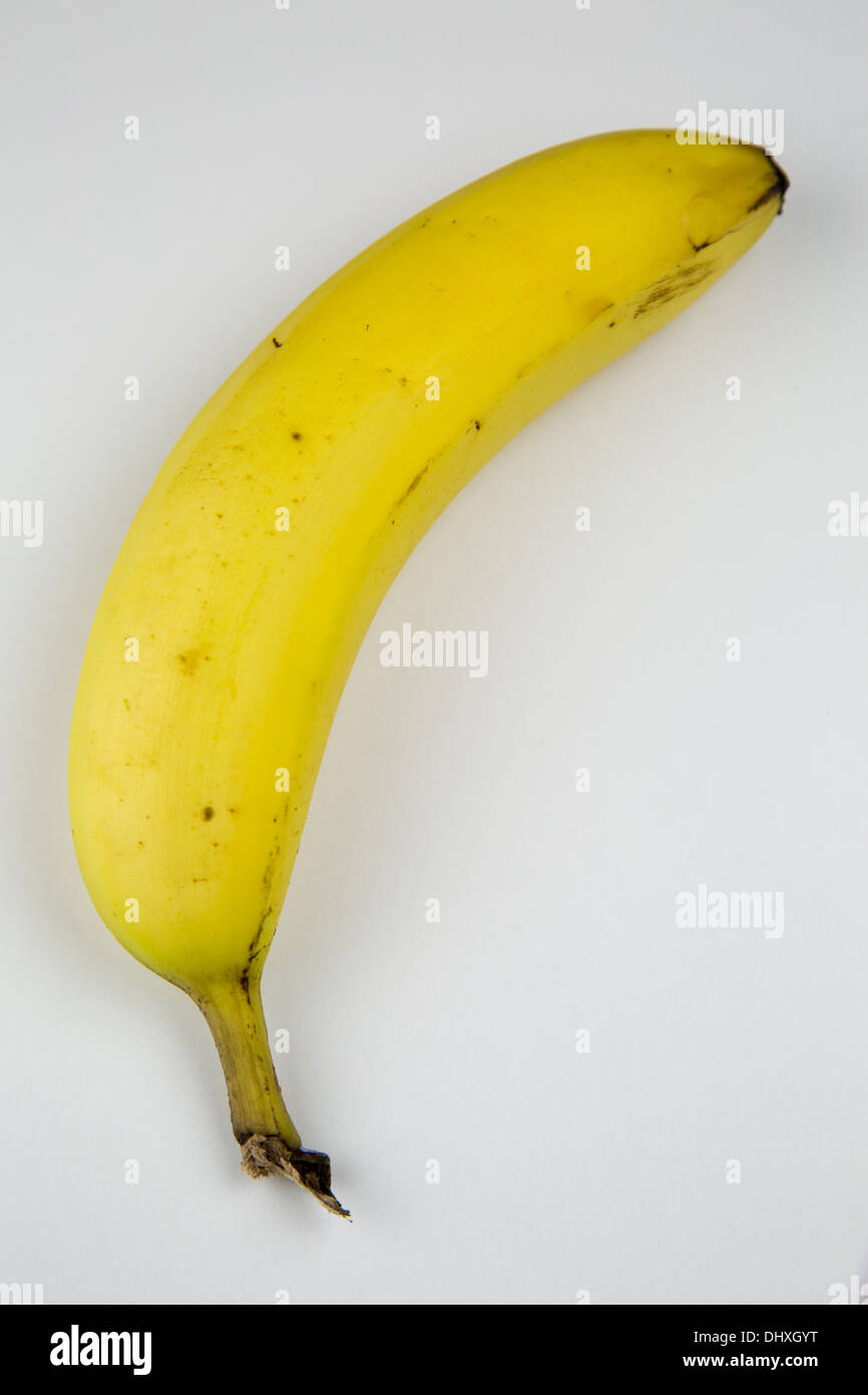 Banane Banane giallo close up food frutta frutti nessun corpo unico da sola semplice semplicità dolce salute sano peel peeling Foto Stock