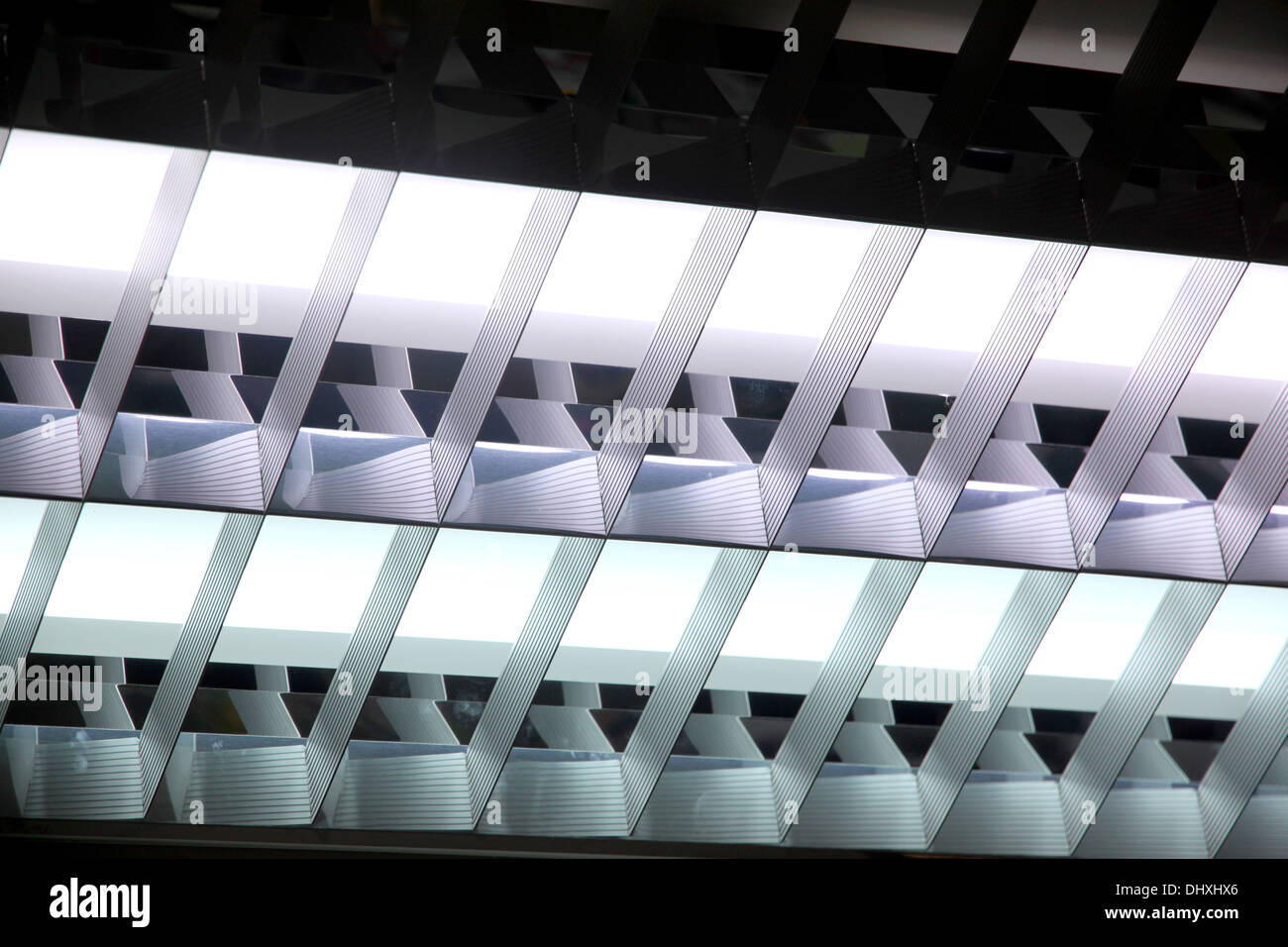 Foto lampada da soffitto di colori di luce. Foto Stock