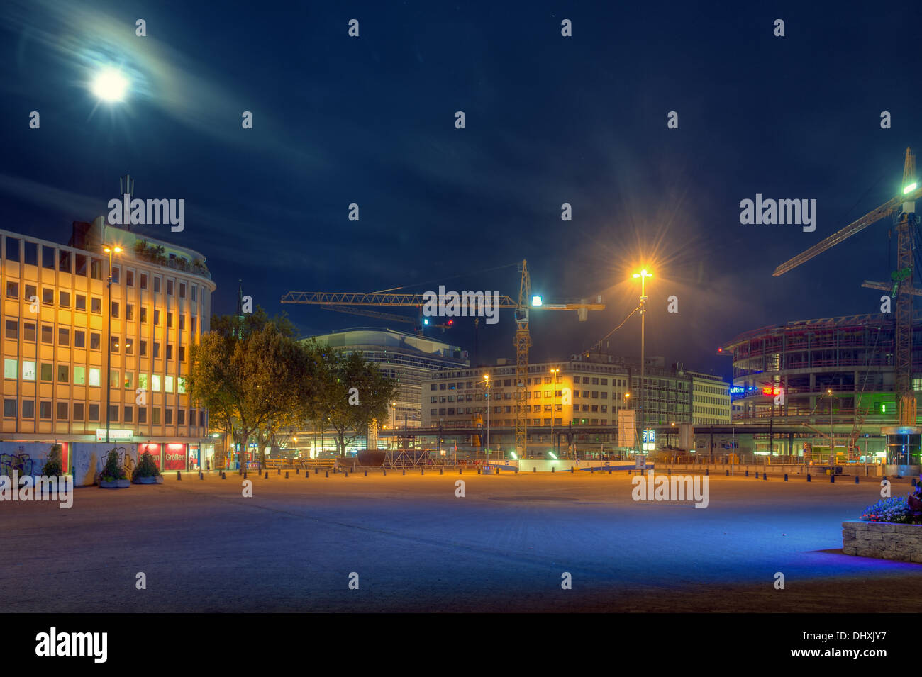 Sito in costruzione di notte Foto Stock