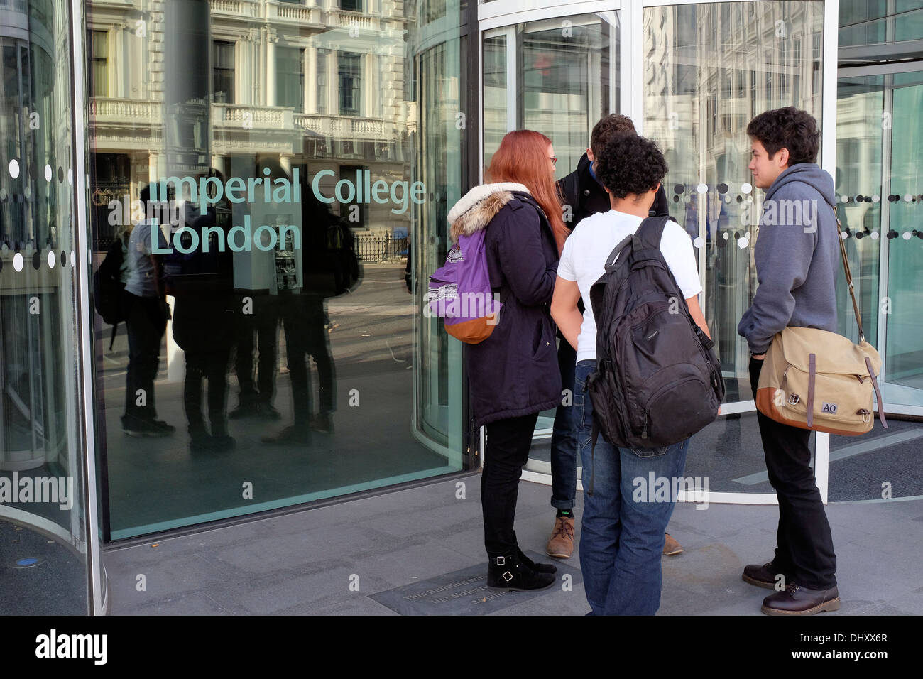 Gruppo di studenti presso l'Imperial College di Londra. Foto Stock