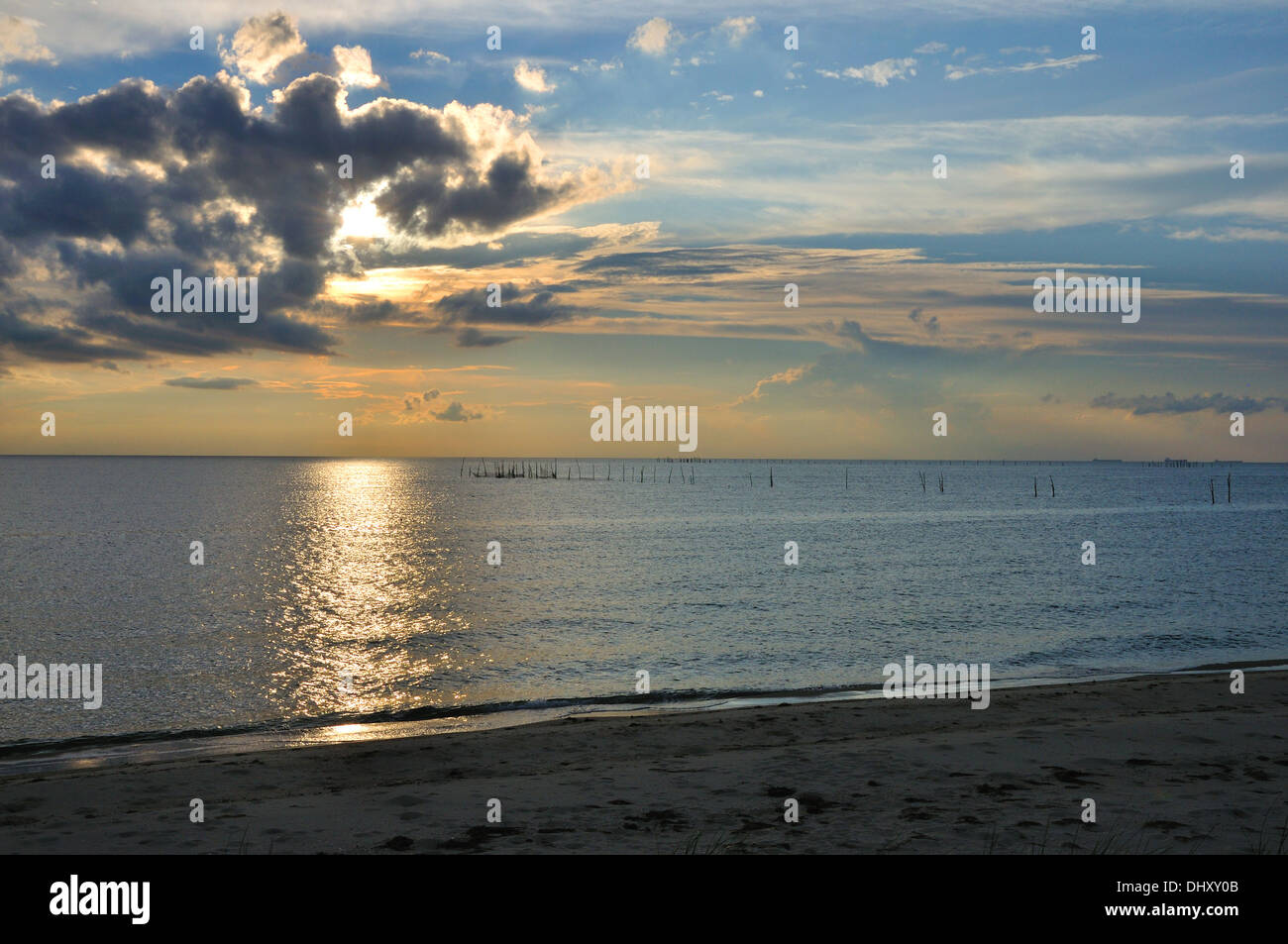 Tramonto sulla baia di Chesapeake, Virginia, Stati Uniti d'America Foto Stock