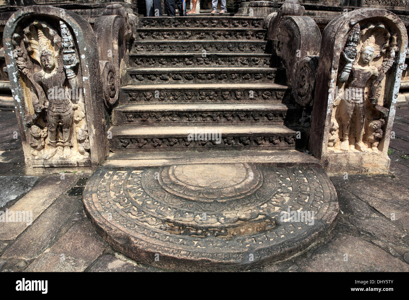 Rovine del tempio (XII secolo), Polonnaruwa, Sri Lanka Foto Stock