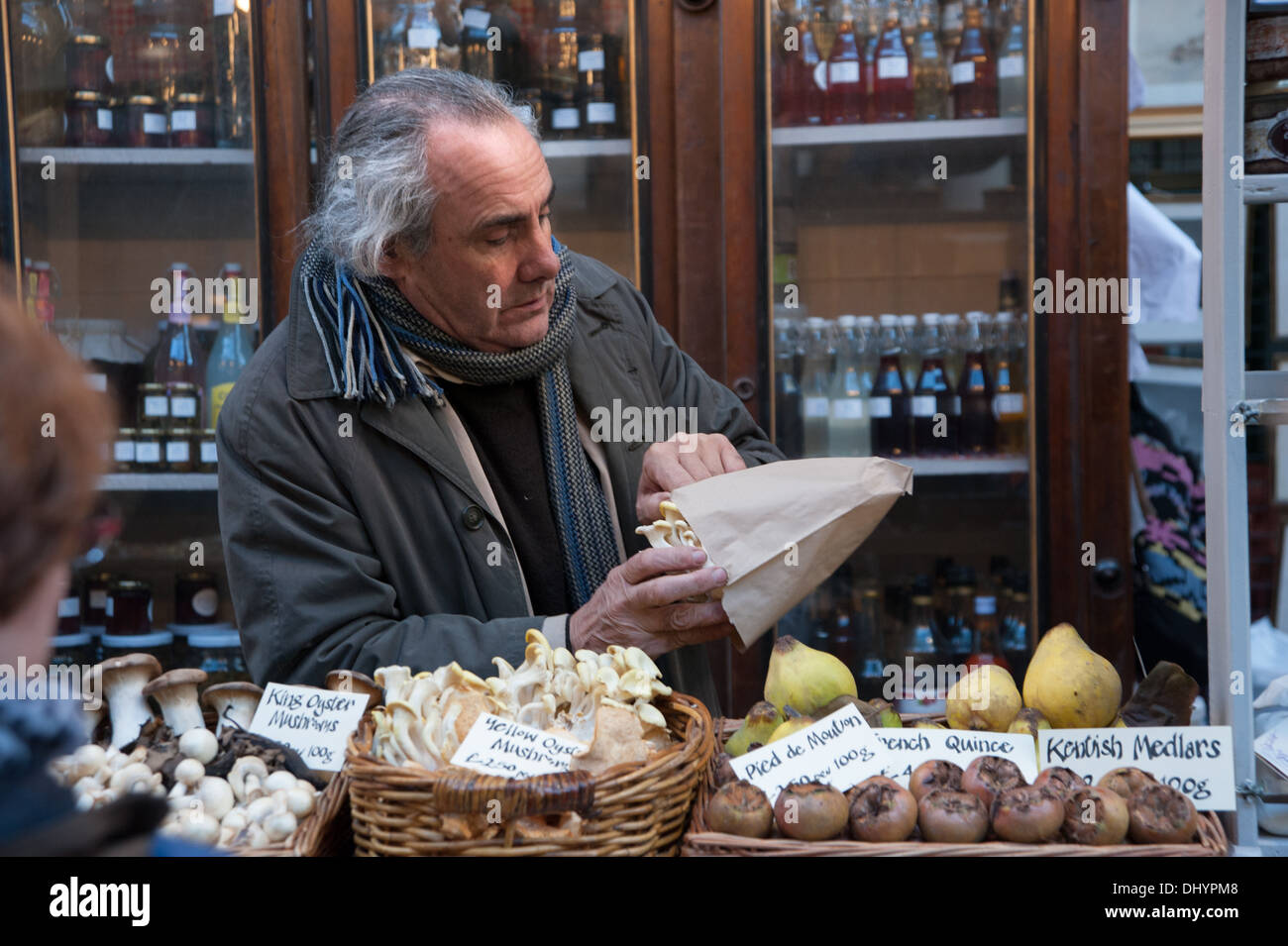 Stallo a fungo Borough Market London SE1 REGNO UNITO Foto Stock