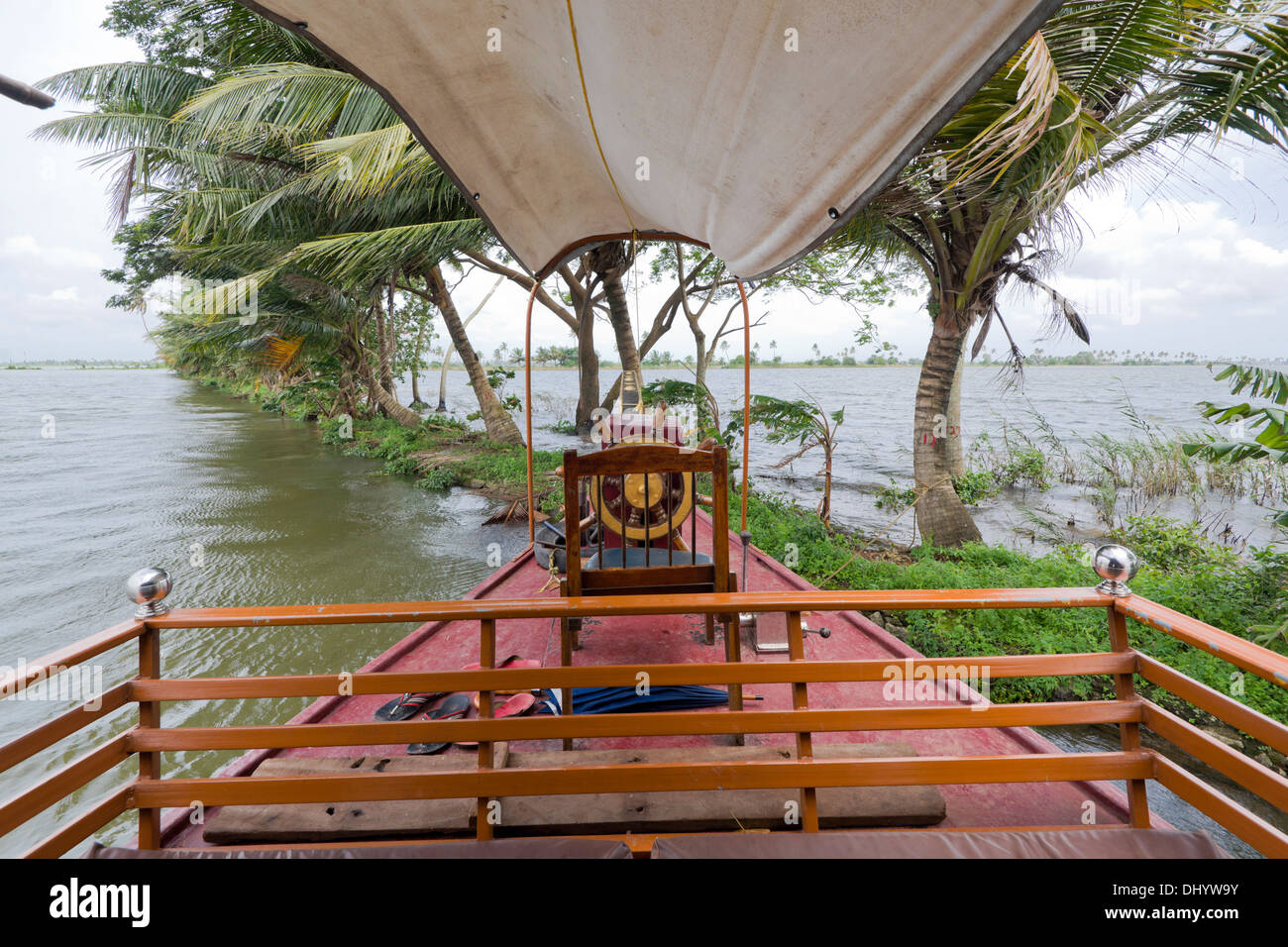 Vista della parte anteriore di una barca casa in Kerala. Foto Stock