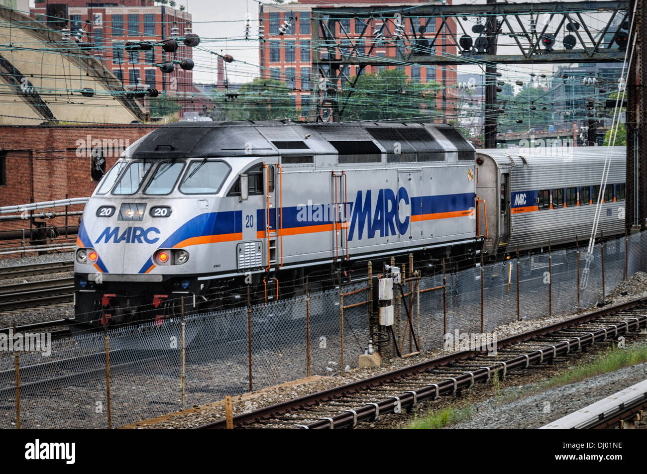 MARC MP36PH-3C locomotore n. 20 fuori della Union Station, Washington DC Foto Stock