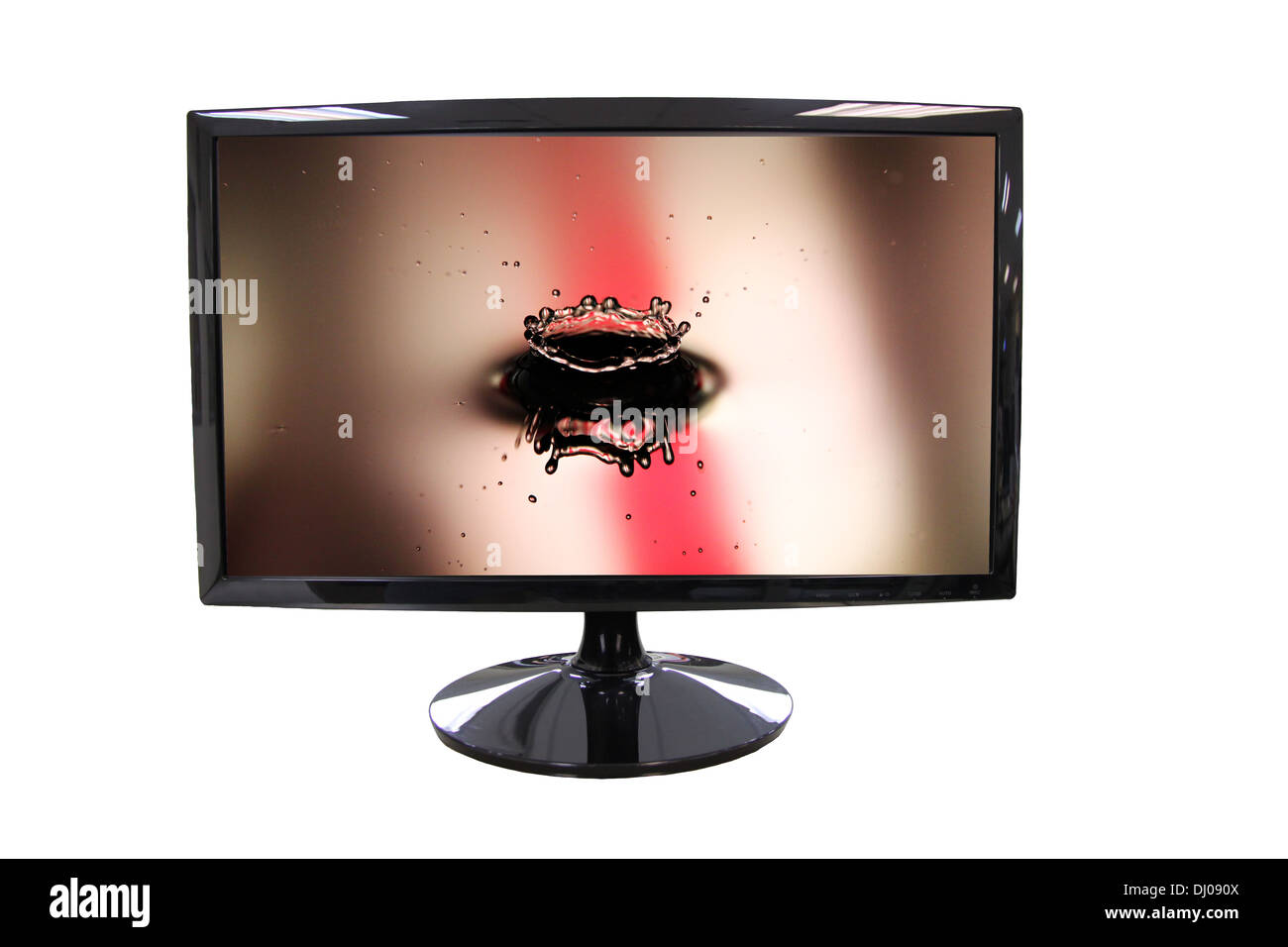 Goccia di acqua nella schermata del computer su sfondo bianco. Foto Stock