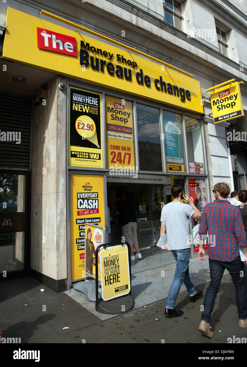 Il denaro Shop bureau de change, Oxford Street, Londra, Inghilterra, Regno Unito, Europa Foto Stock