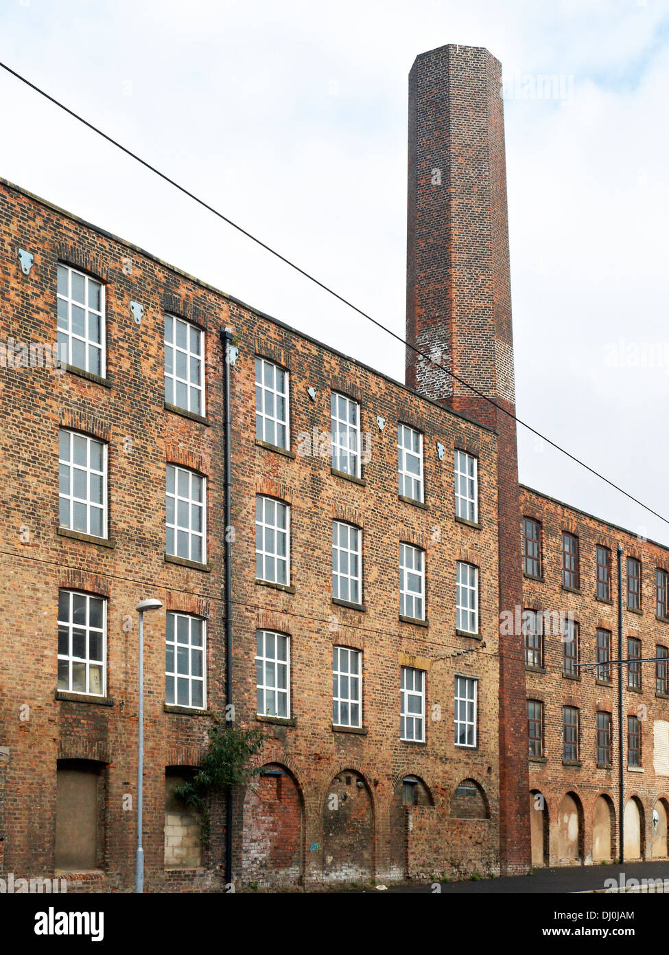 Chapeltown street mills & fabbriche in Manchester REGNO UNITO Foto Stock