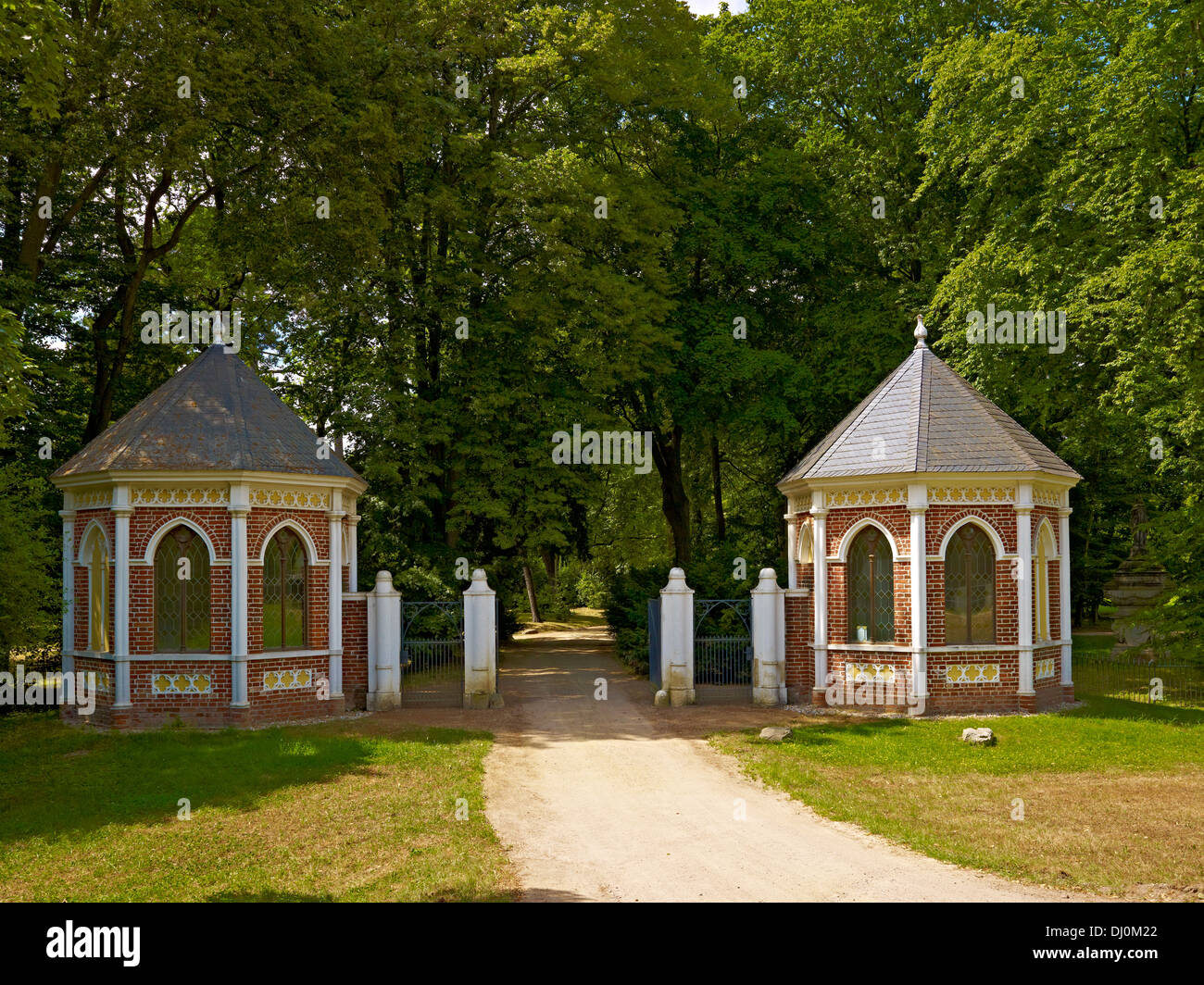 Case di gate, Luisium giardino, Dessau, Sassonia-Anhalt, Germania Foto Stock