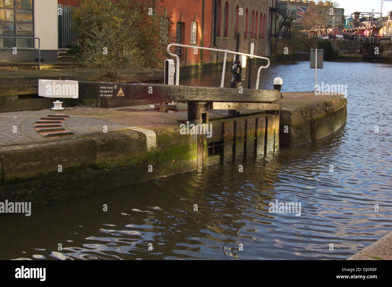 Il Regents Canal a Camden Lock a Londra, Inghilterra (File: Londra-90-0001) Foto Stock
