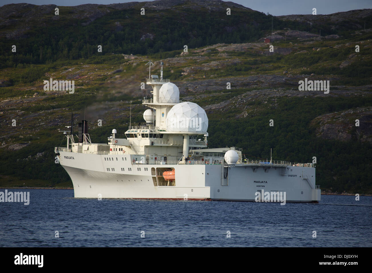 Il F/S Marjata è stato costruito appositamente intelligenza elettronica recipiente di raccolta (ELINT) del norvegese delle Forze Armate. Foto Stock