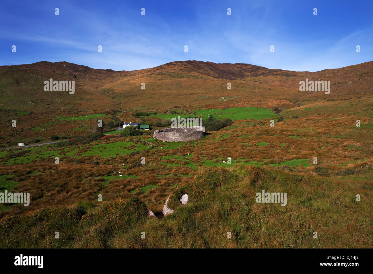 Staigue Fort a duemila anni fa uno dei migliori conservati Cashels o anello forti in Irlanda, vicino Sneem, Ring of Kerry County Kerry, Irlanda Foto Stock
