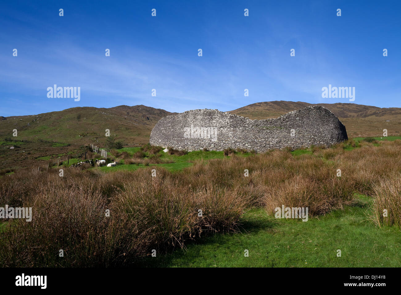 Staigue Fort a duemila anni fa uno dei migliori conservati Cashels o anello forti in Irlanda, vicino Sneem, Ring of Kerry County Kerry, Irlanda Foto Stock