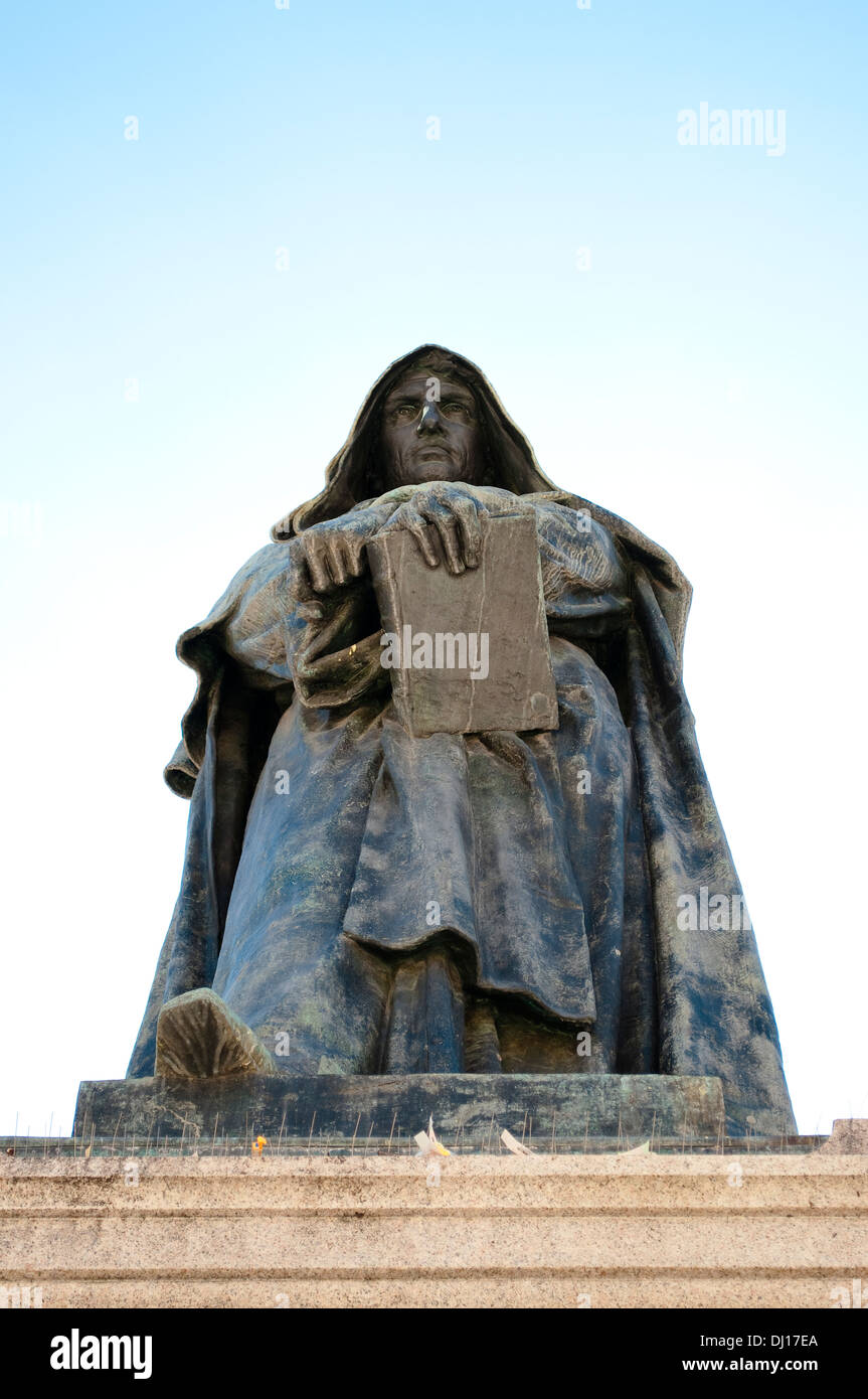 Giordano Bruno statua, Campo de' Fiori mercato, Roma, Italia Foto Stock