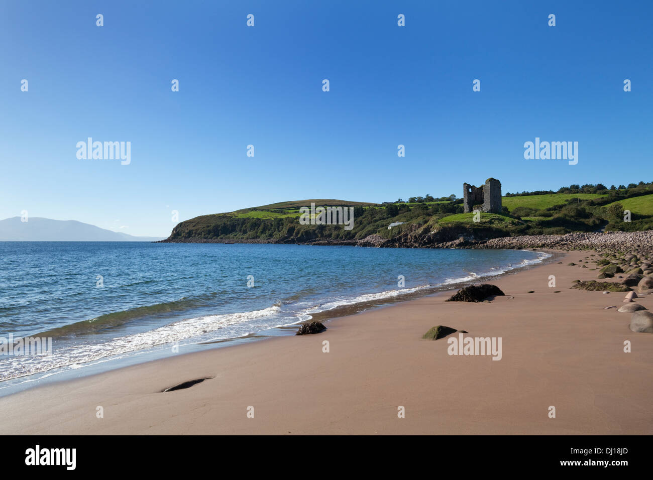 Ha rovinato il XVI secolo Minard castello distrutto dalle forze di Oliver Cromwell nel 1641, la penisola di Dingle, nella contea di Kerry, Irlanda Foto Stock
