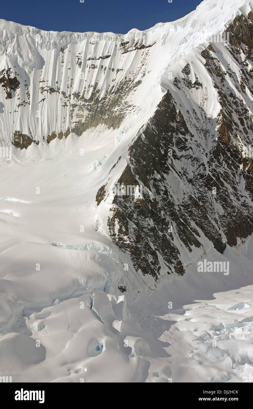 Snowcovered montagne dell'interno Alaska Foto Stock