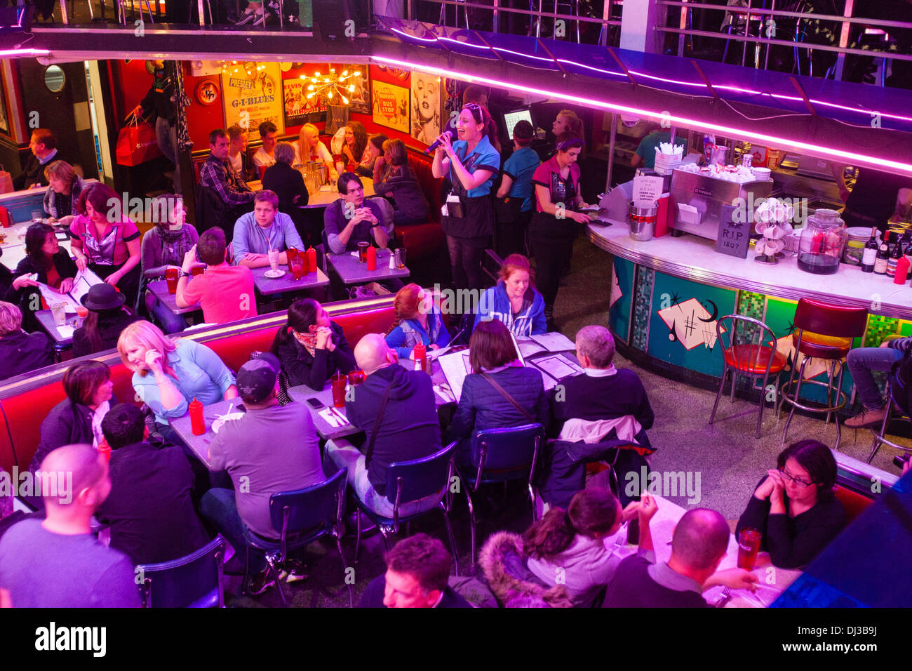 Ellen's Stardust Diner, Broadway, New York City, Stati Uniti d'America. Foto Stock