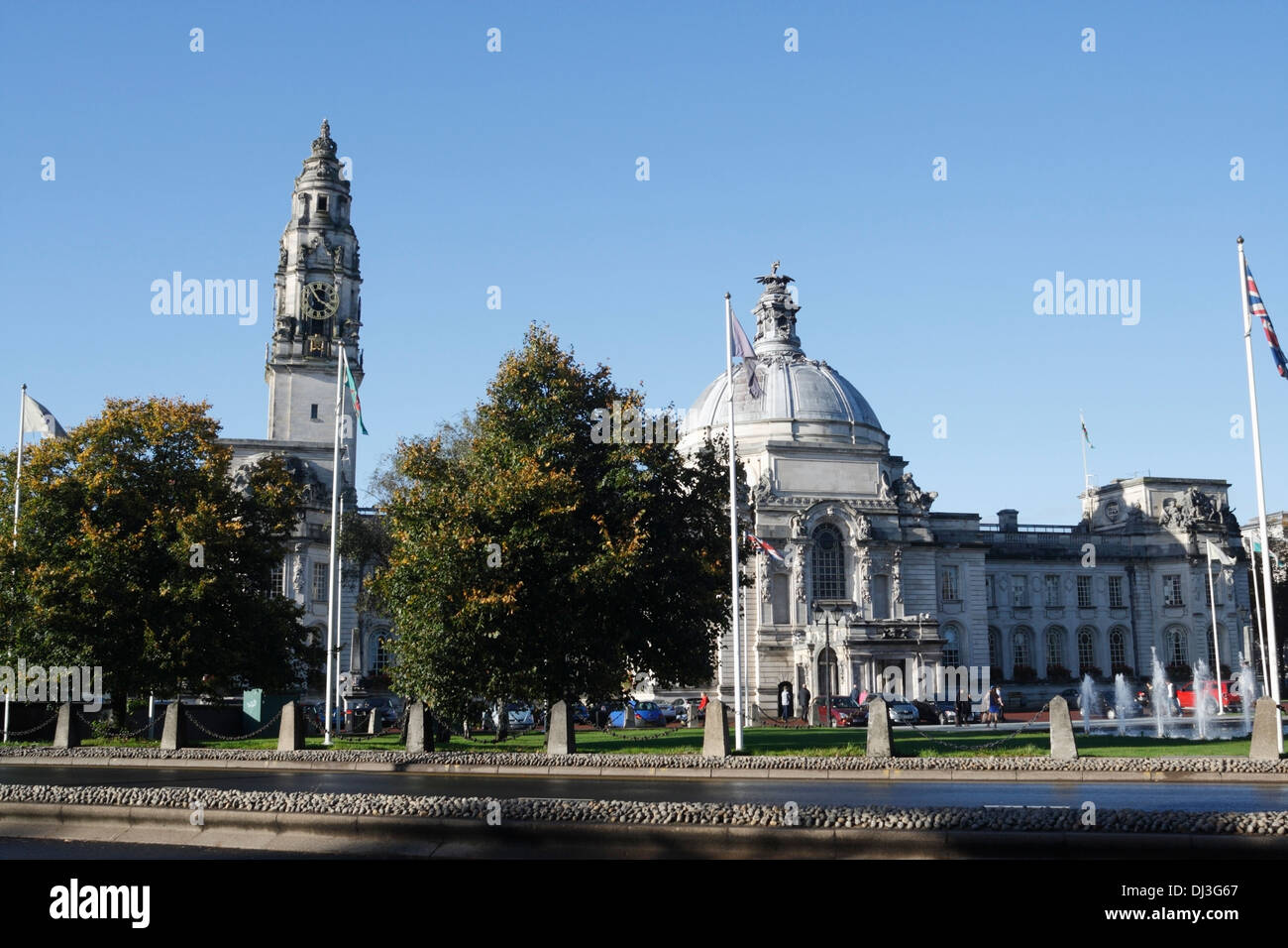 Municipio di Cardiff al Cathays Park Wales UK, centro amministrativo della capitale gallese Foto Stock
