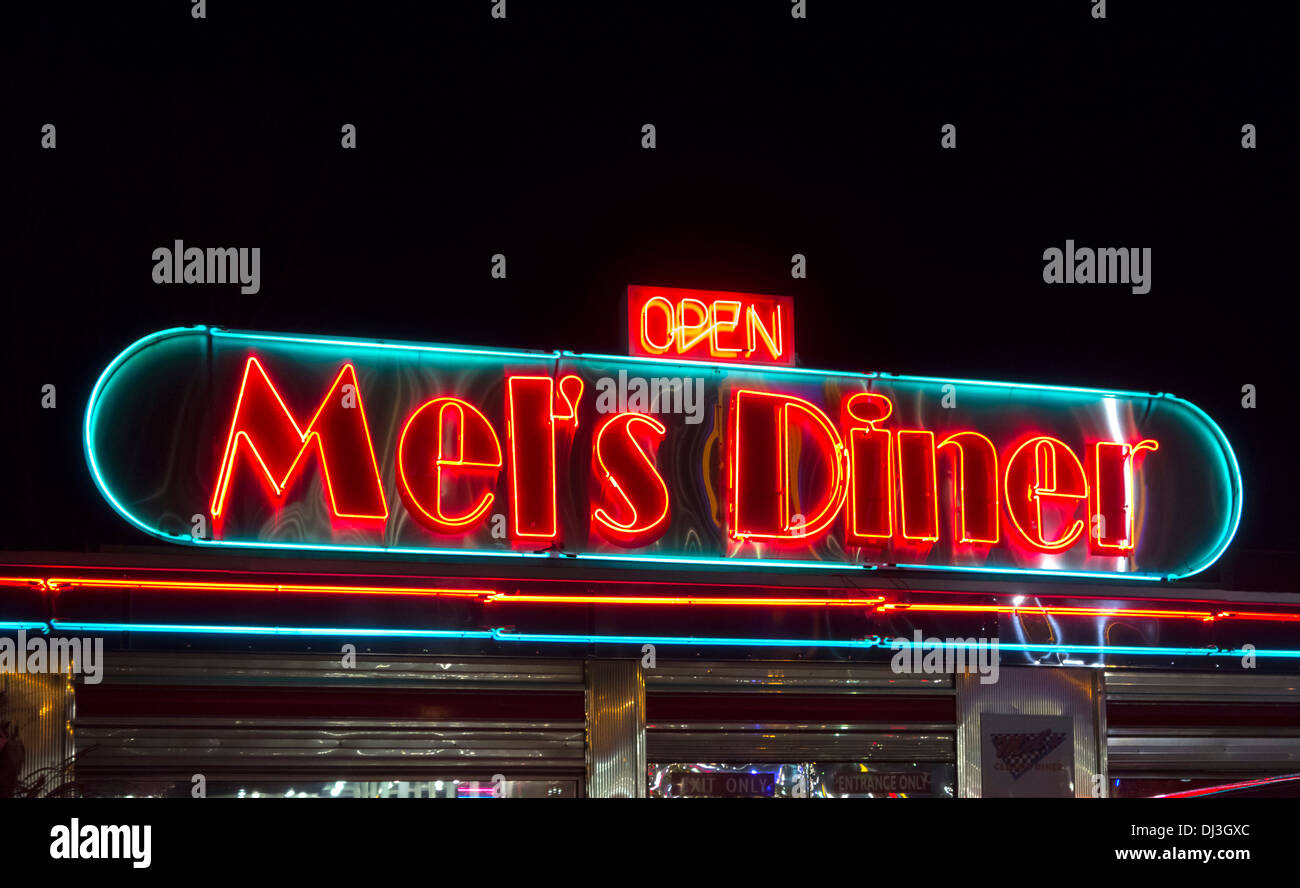 Mel's Diner di notte, Pigeon Forge, Tennessee, Stati Uniti d'America Foto Stock