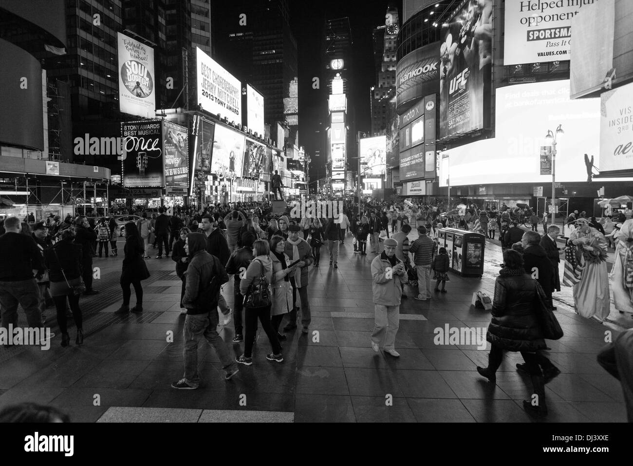 Times Square di notte, la città di New York, Stati Uniti d'America. Foto Stock