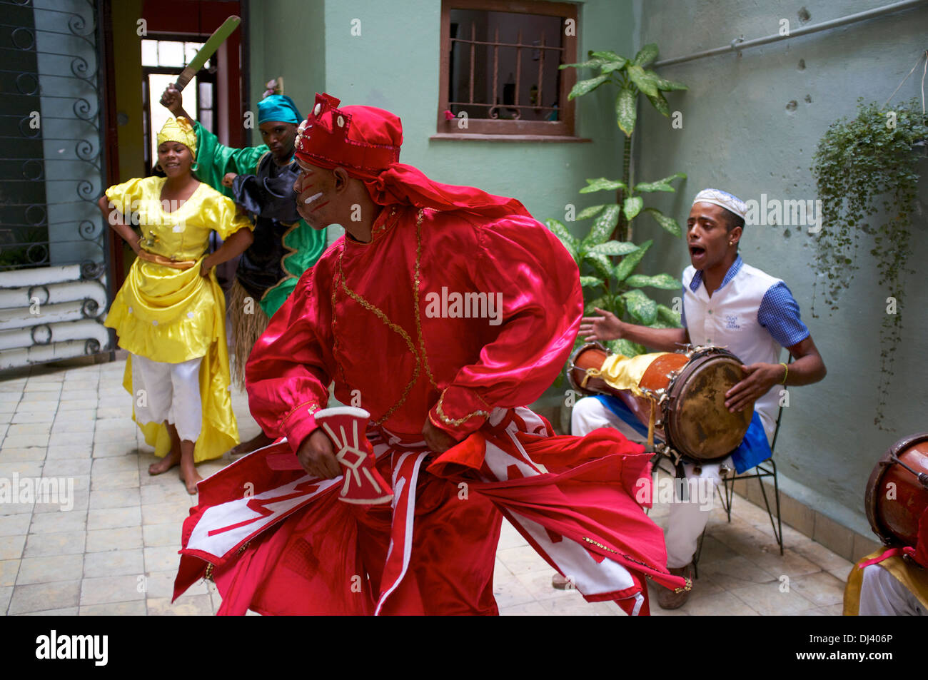 Danza afro-cubane gruppo, Cuba Foto Stock