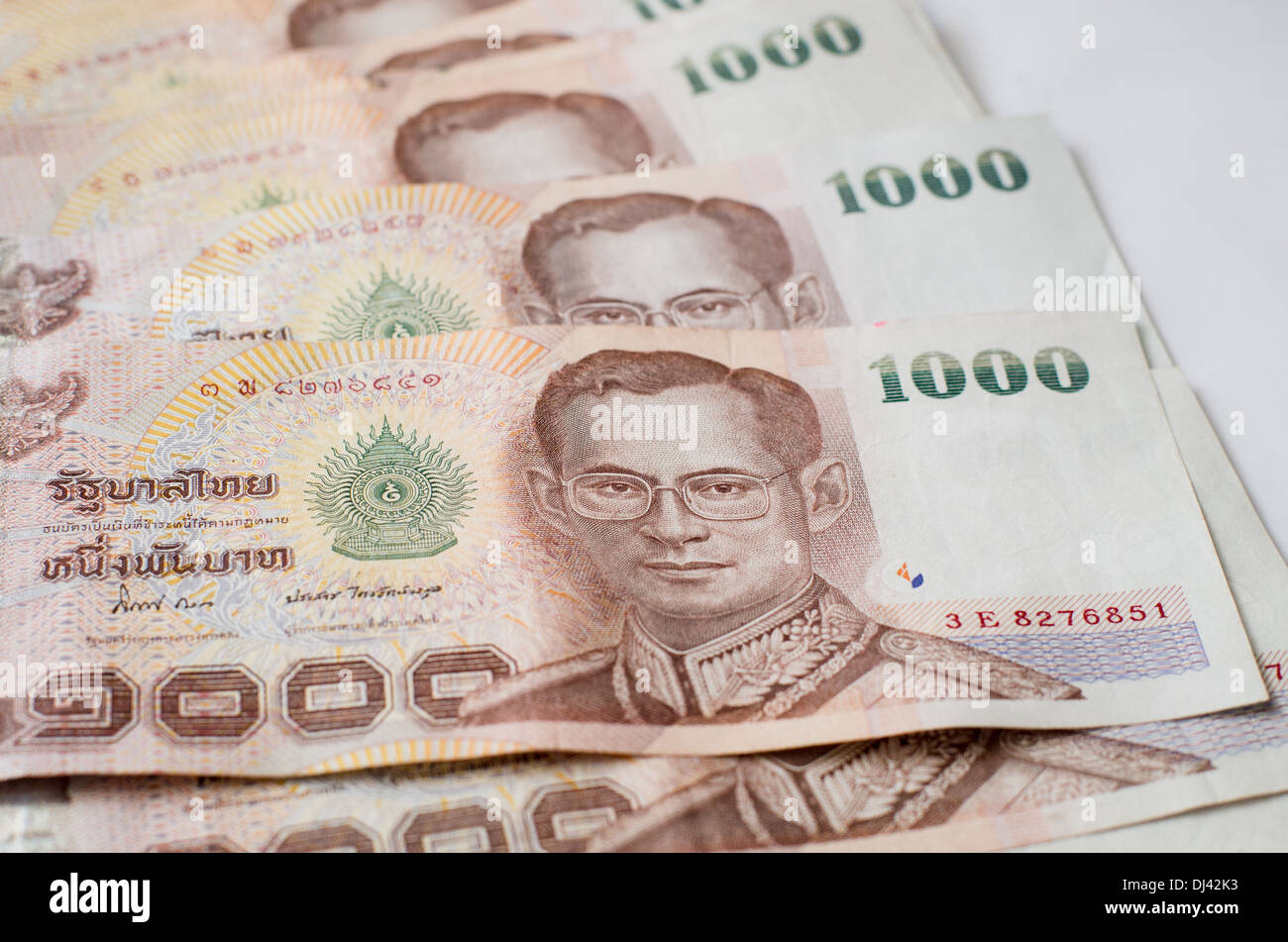 Close up di Thailandia moneta, Thai baht con le immagini della Thailandia Re. Denominazione di 1000 batt. Foto Stock