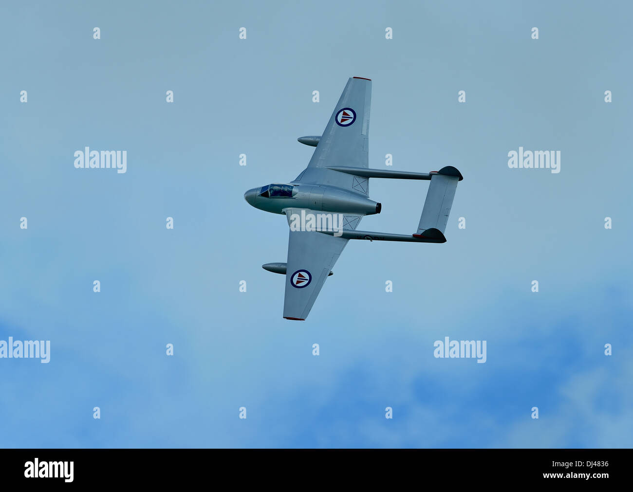 Vampire De Havilland FB.6 jet fighter bomber dal Royal Norwegian Air Force squadrone storico. Duxford UK,Settembre 2013 Foto Stock
