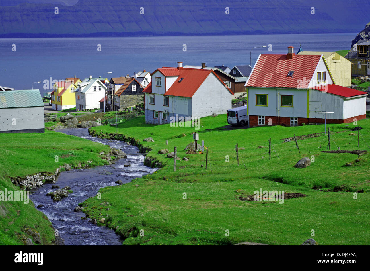 Villaggio remoti su isole Färöer Foto Stock