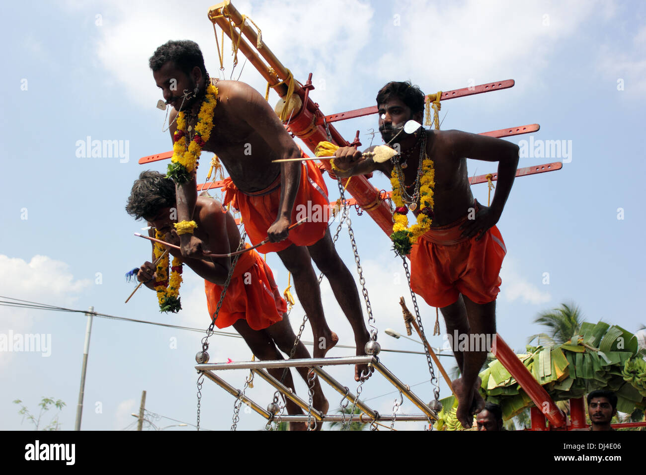 Kavadi devoti indù Paravai Vel Kavadi Foto Stock