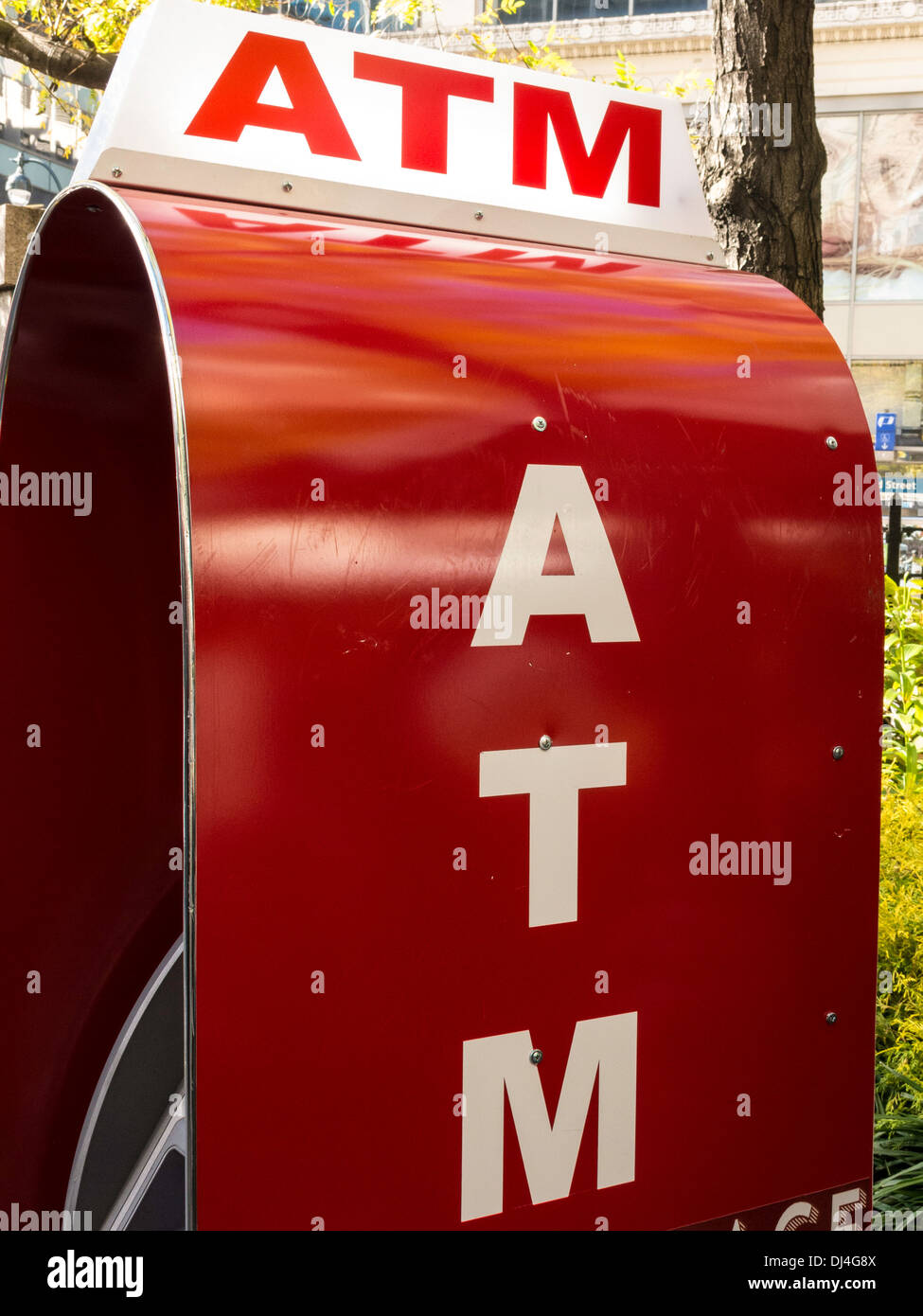 Outdoor stand-alone macchina ATM, NYC Foto Stock