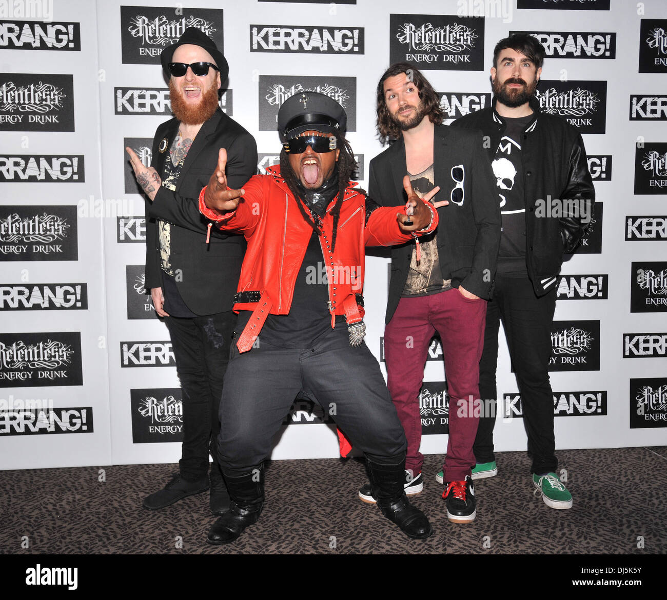 Michael Fry, Benji Webbe, Arya Goggin e Daniel Pugsley di Skindred Kerrang! Awards tenutosi presso la birreria - Arrivi. Londra, Inghilterra - 07.06.12 Foto Stock