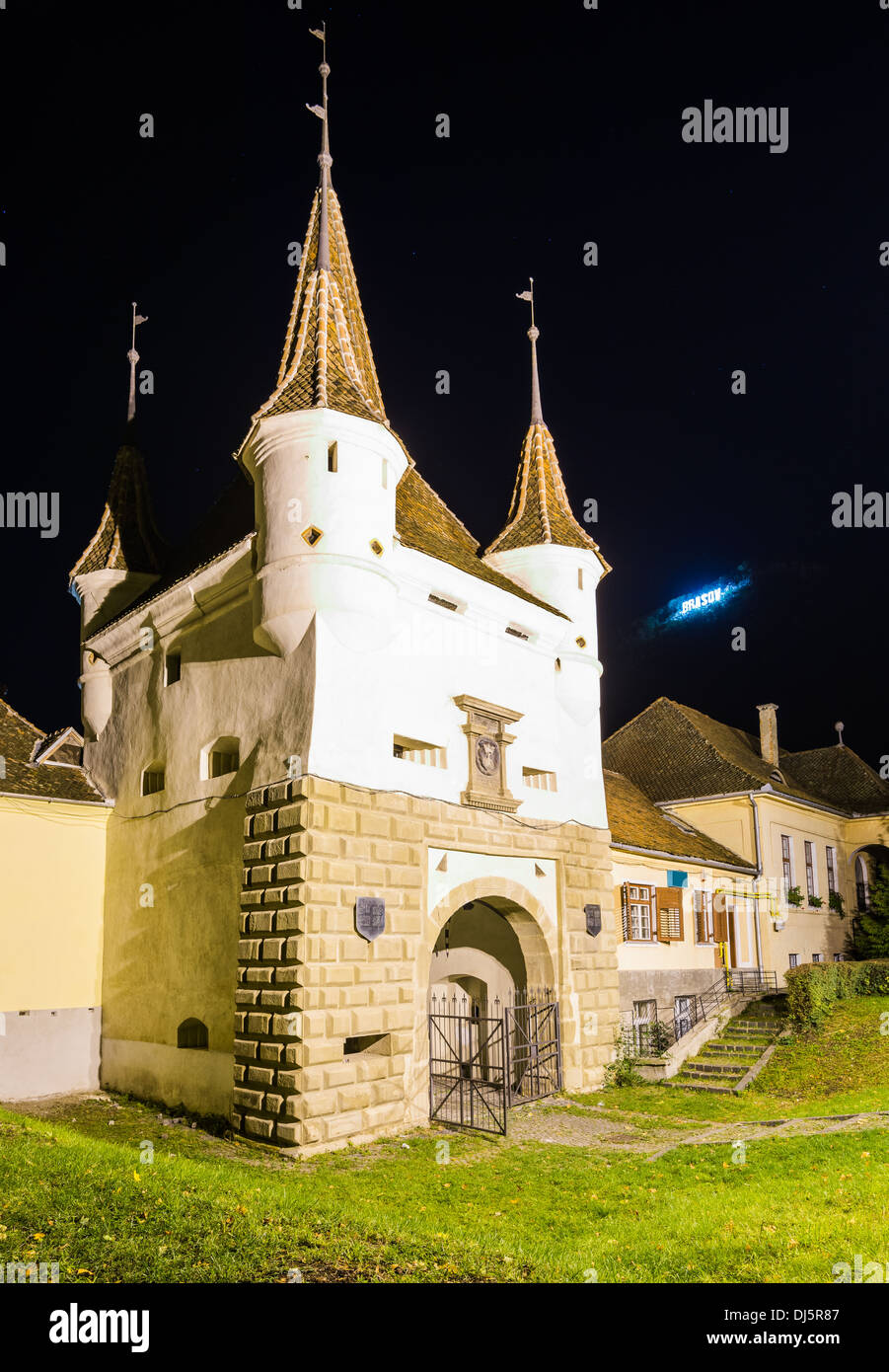 Ecaterina cancello in Brasov (kronstadt), Transilvania, Romania, di notte Foto Stock