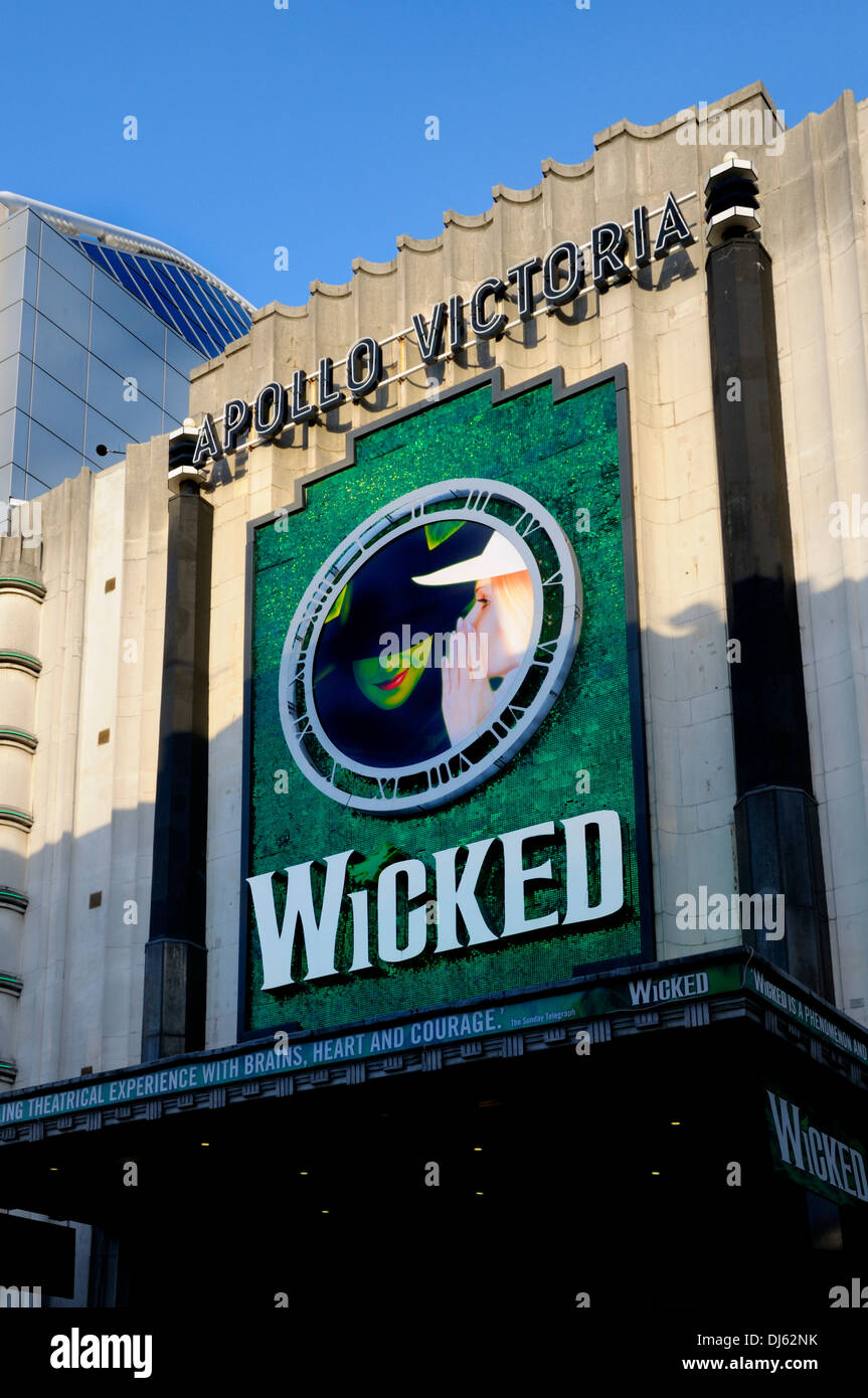 Londra, Inghilterra, Regno Unito. "Wicked" al Teatro Apollo Victoria (2013-14) Foto Stock