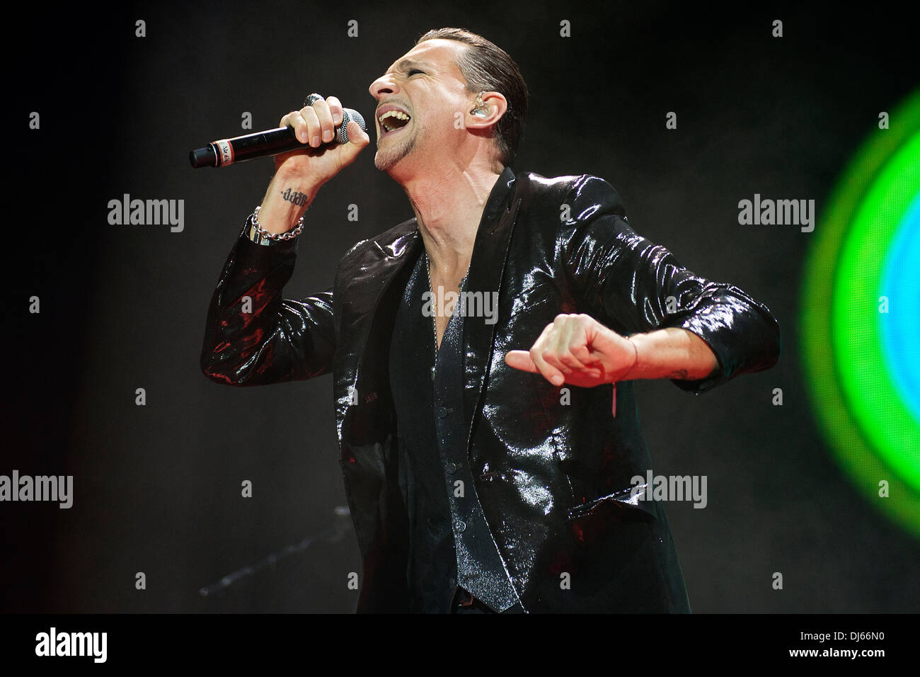 Dave Gahan dei Depeche Mode alla O2 Arena, Londra, Inghilterra Foto Stock