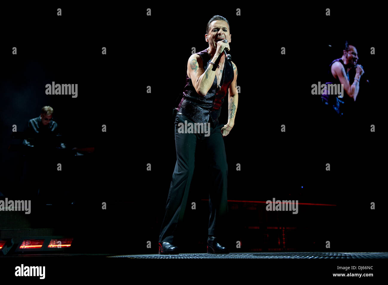 Dave Gahan dei Depeche Mode alla O2 Arena, Londra, Inghilterra Foto Stock