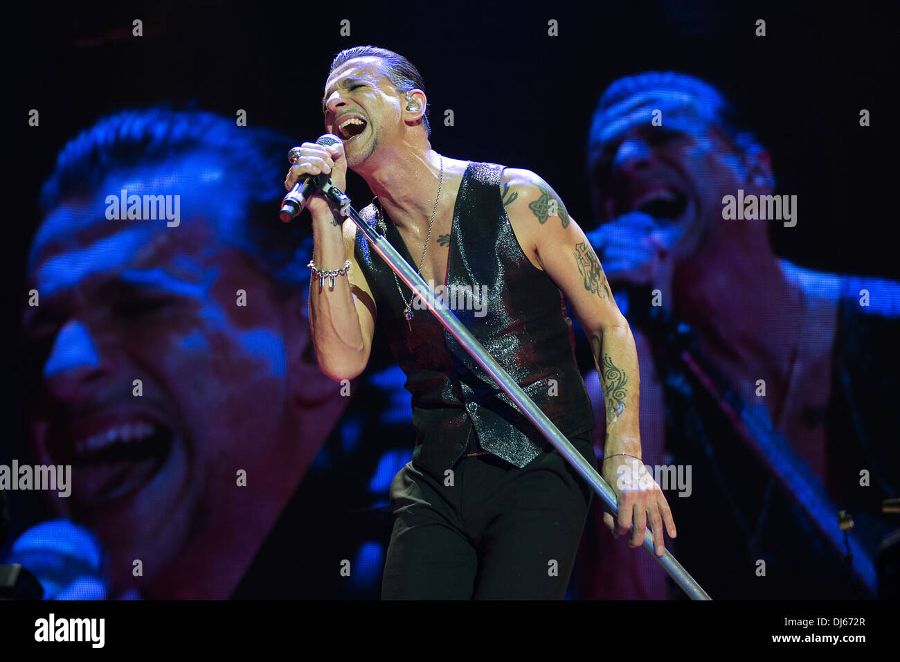 Dave Gahan dei Depeche Mode alla O2 Arena, Londra, Inghilterra Foto Stock