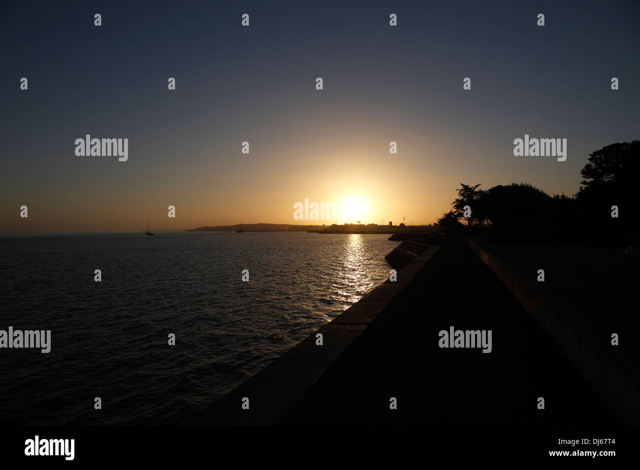 Sunrise over Yarmouth Isle of Wight Hampshire Inghilterra Foto Stock