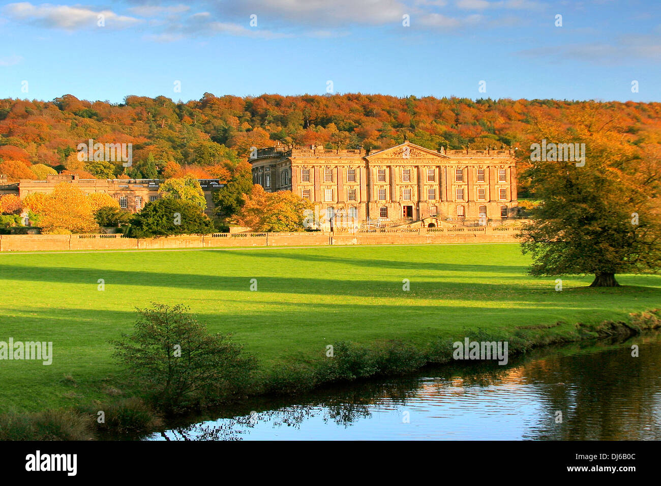 Autunno; Chatsworth House; Derbyshire; Parco Nazionale di Peak District, England, Regno Unito Foto Stock