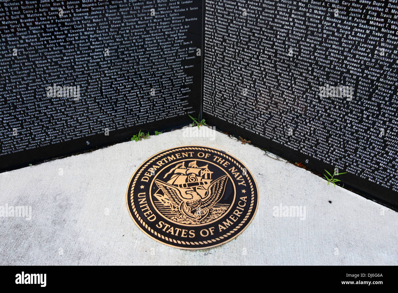 Nomi dei membri della Marina americana che sono morti in Iraq e Afghanistan nel memoriale della Guerra del Golfo, Cumberland , Maryland , USA Foto Stock