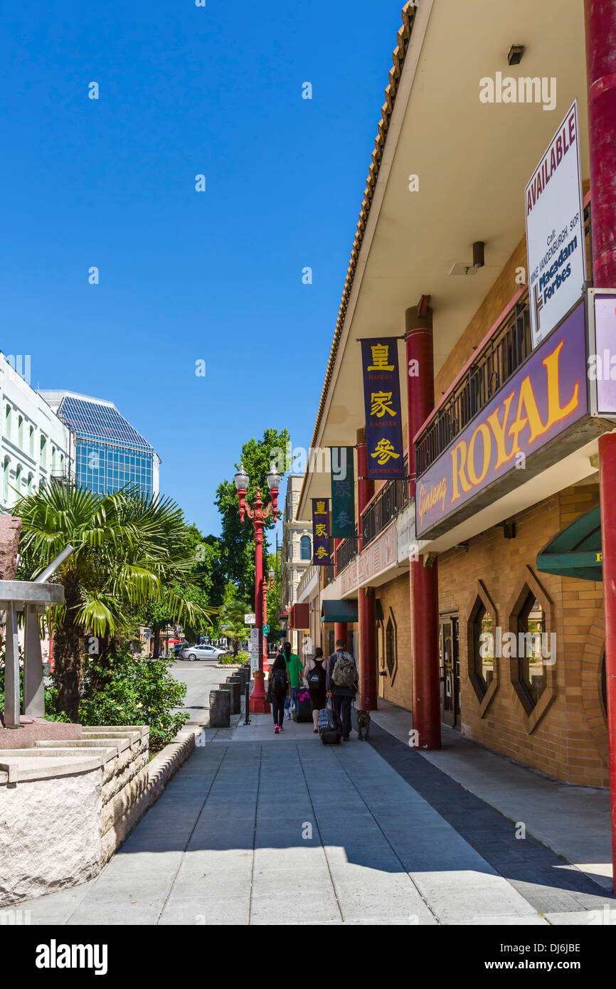 Northwest Davis Street a Chinatown, Portland, Oregon, Stati Uniti d'America Foto Stock