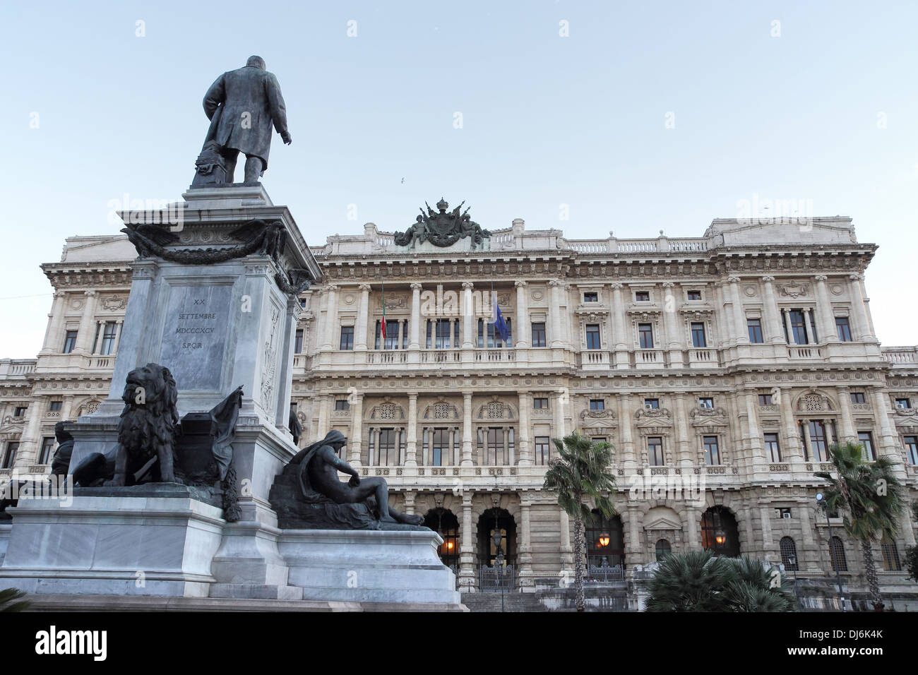 Piazza Cavour chiamato dopo Camillo Benso Conte di Cavour, Roma , Italia Foto Stock