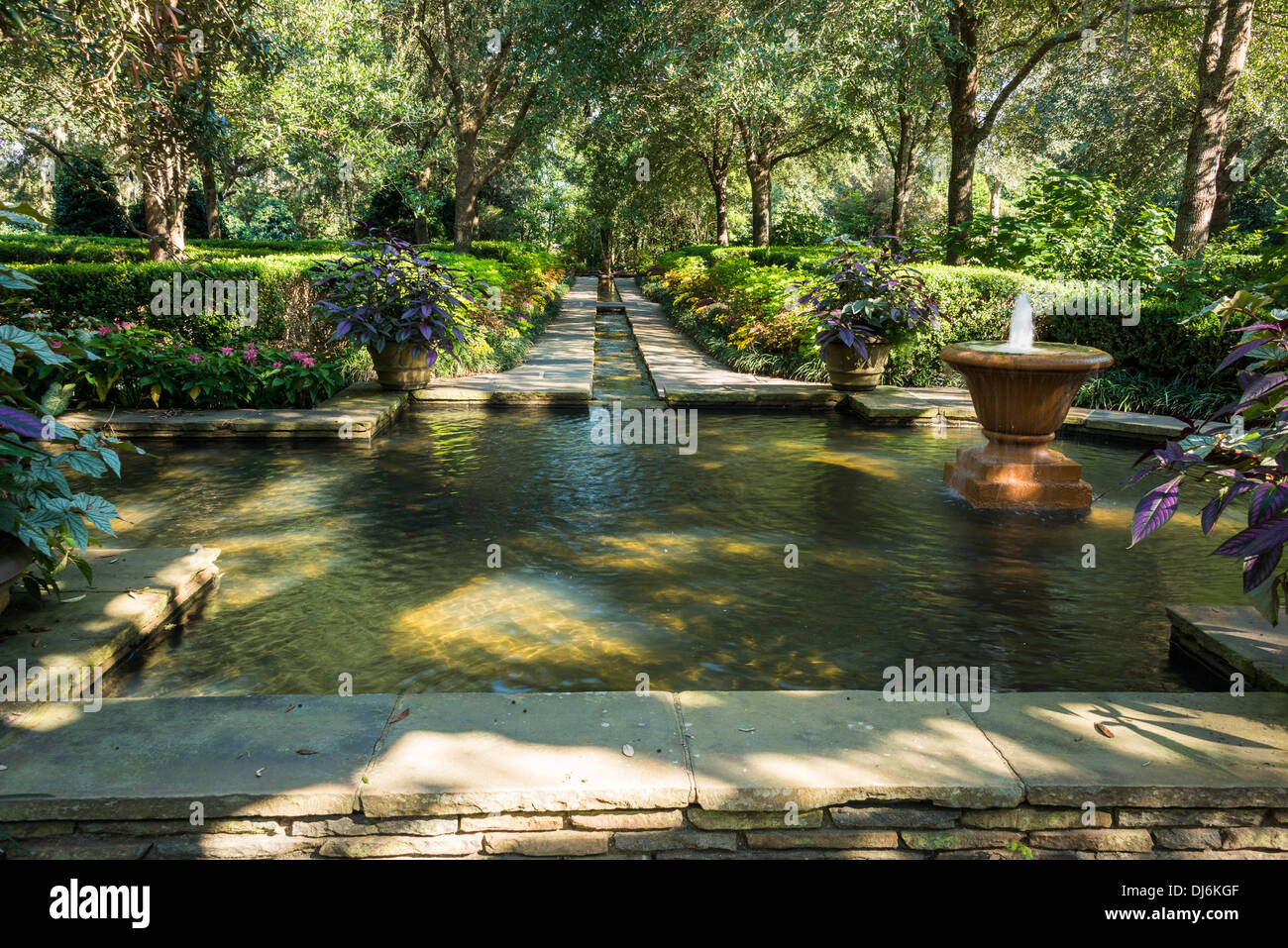 Fountain Plaza, i Bellingrath Gardens, Theodore, Alabama. Foto Stock