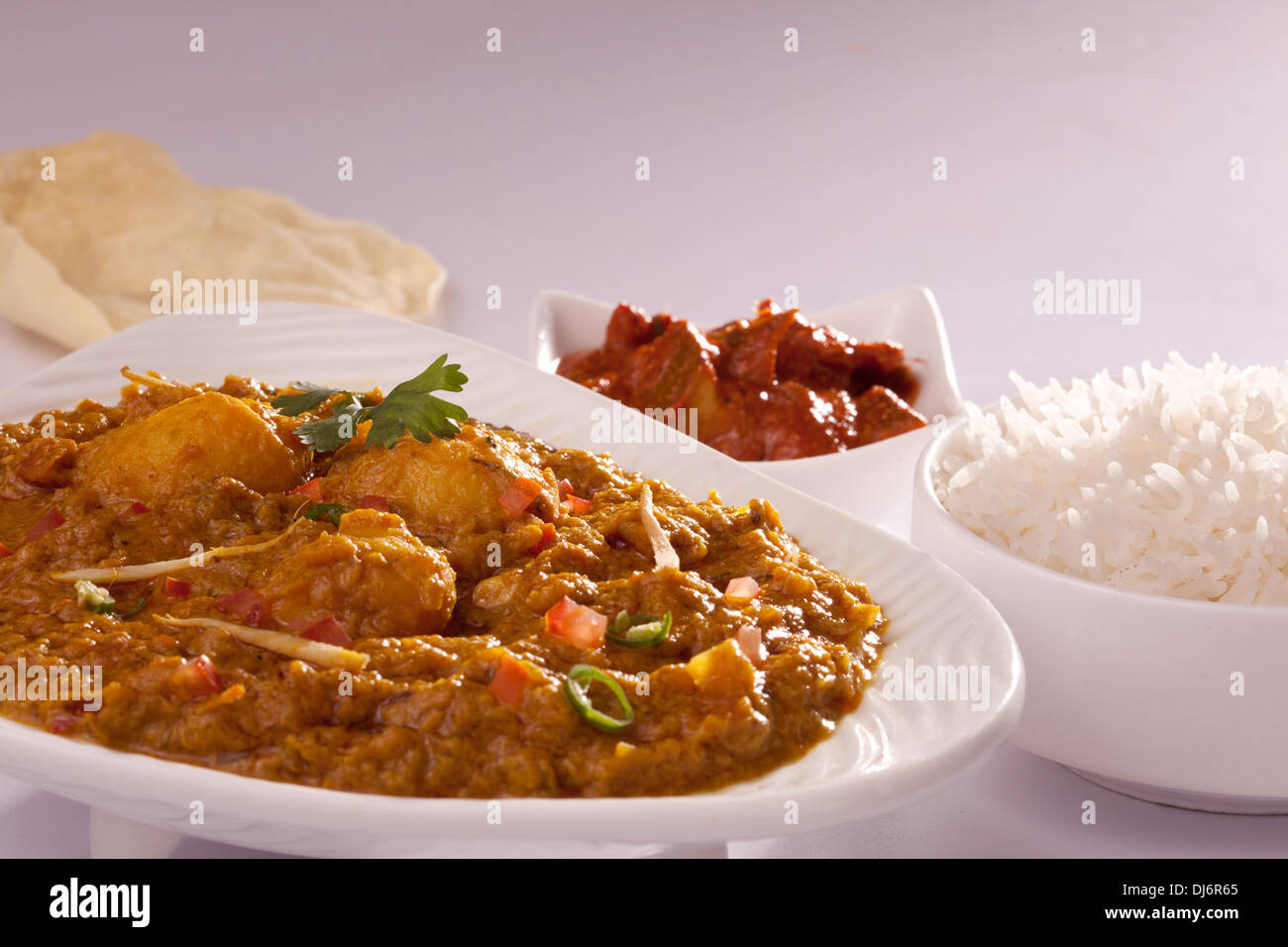 Dum, Aloo- indiano piccante Curry di patate Foto Stock